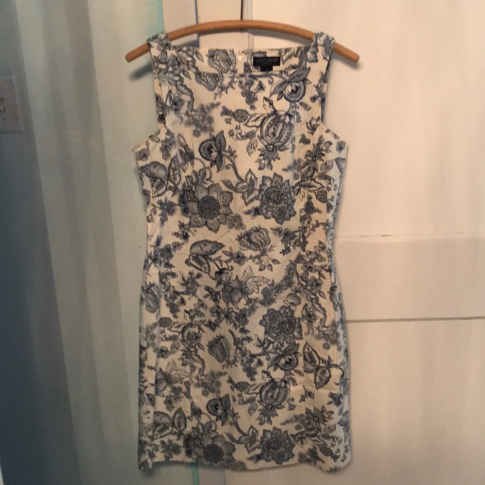 Ann Taylor blue and white summer dress